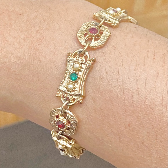 Vintage Unsigned Sarah Coventry Victorian Revival Gold-tone Link Bracelet - Picture 3 of 12